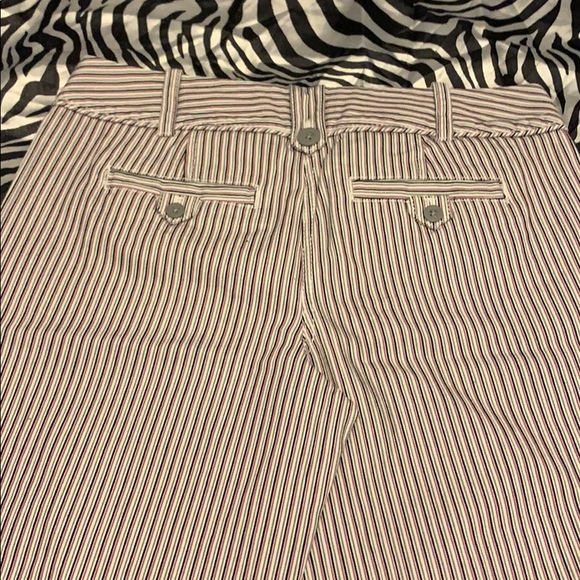 Shorts - Picture 4 of 4